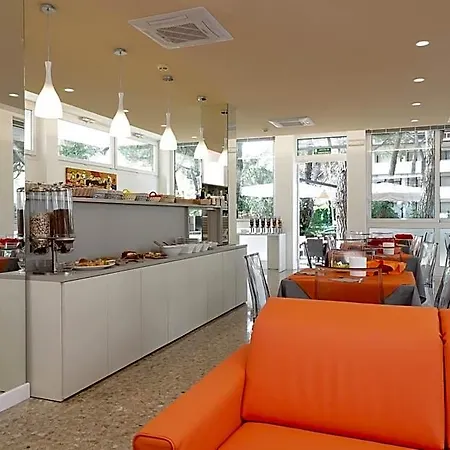 Meublè Zenith Hotel 3*