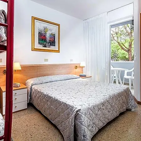 Meublè Zenith Hotel 3*