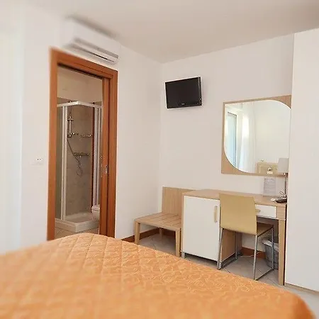Meuble Zenith Hotel Lignano Sabbiadoro