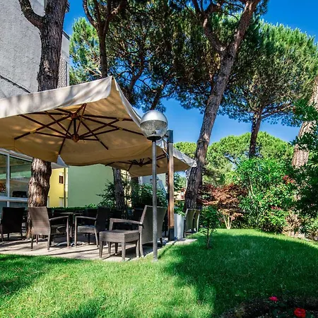 Meuble Zenith Hotel Lignano Sabbiadoro