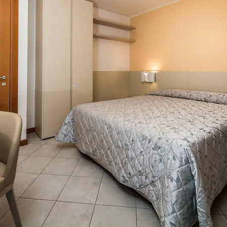 Meuble Zenith Hotel 3*